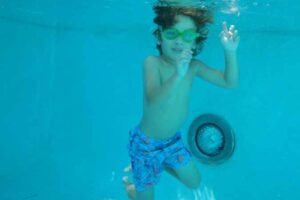 kids-swimming-lesson
